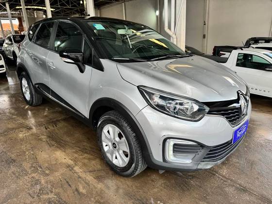 RENAULT CAPTUR 1.6 16V SCE FLEX LIFE X-TRONIC RENAULT CAPTUR 1.6 16V SCE FLEX LIFE X-TRONIC